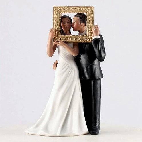 Picture Perfect Romantic Porcelain Figurine Couple Wedding Cake Topper
