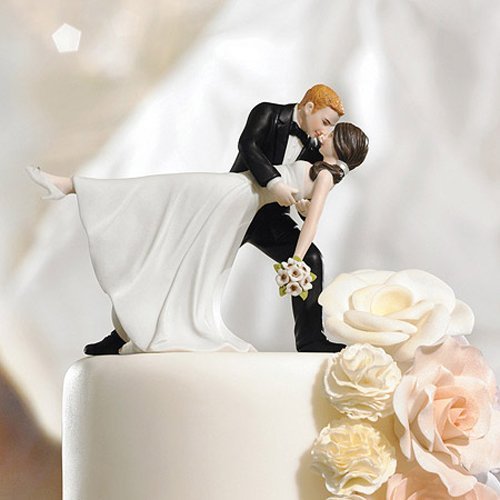 Classy White Wedding Theme A Romantic Dip Wedding Cake Topper