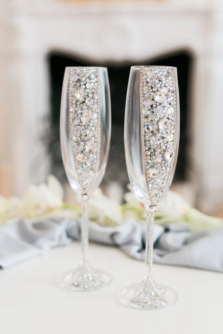 Your Guide To Exquisite Champagne Toasting Flutes Elegant Wedding Ideas