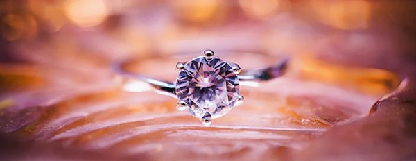 Luxury Diamonds Engagement Rings in Vancouver