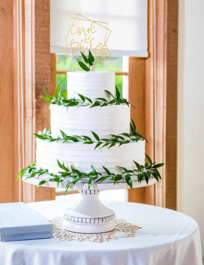 Round Rustic Pine Wedding Cake Stand