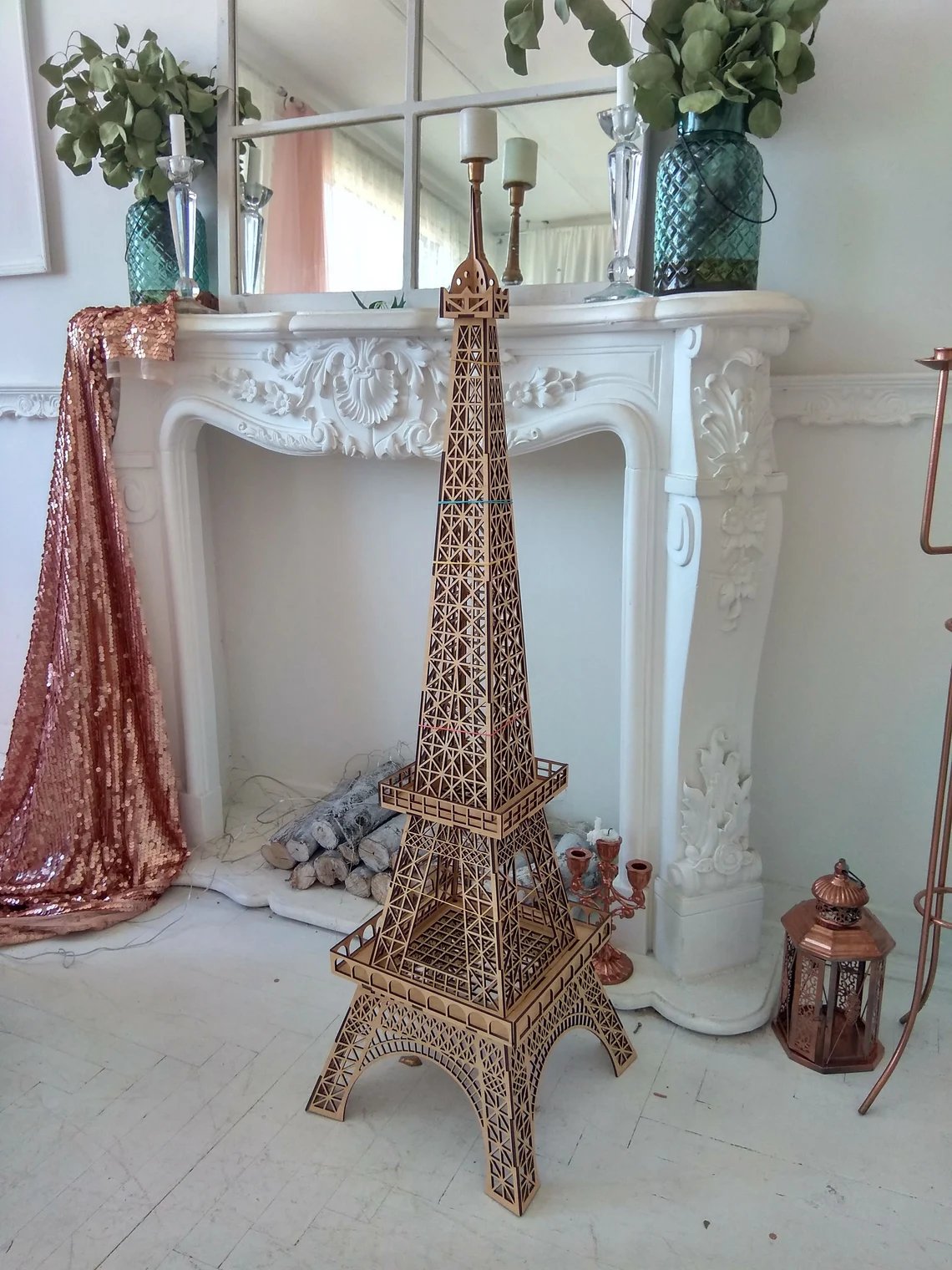 Eiffel Tower Sculpture Decor