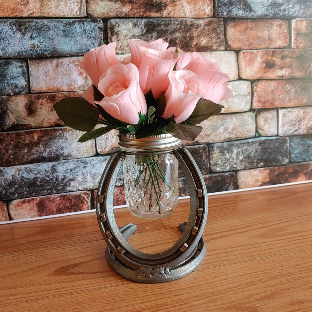 Horseshoe Western Wedding Centerpiece