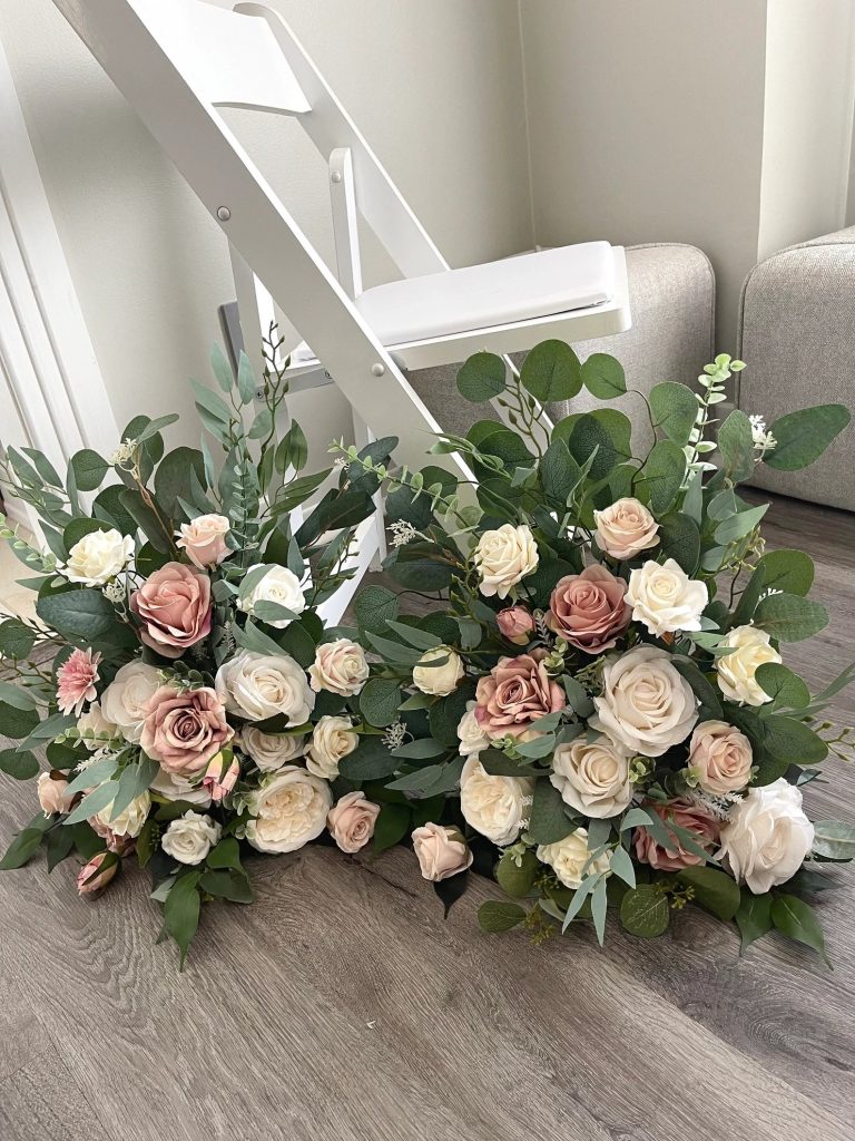 Mauve - Dusty Rose Aisle Marker Flower Arrangement