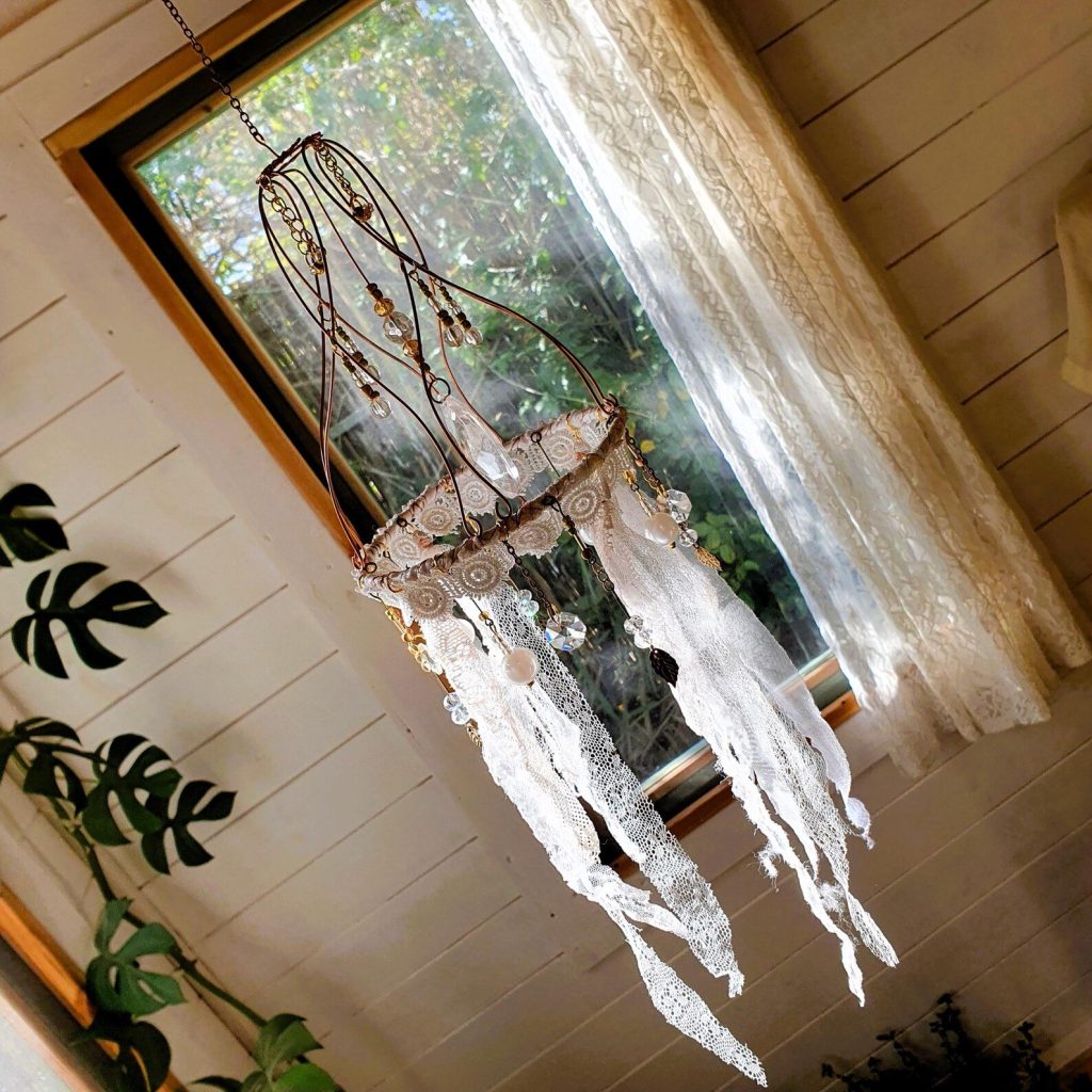 Cottagecore Lacy Chandelier Bohemian-Romantic Wedding Decor