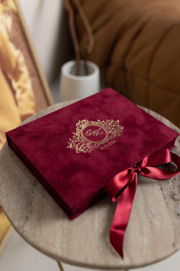 Luxury Red Velvet Wedding Invitation Box