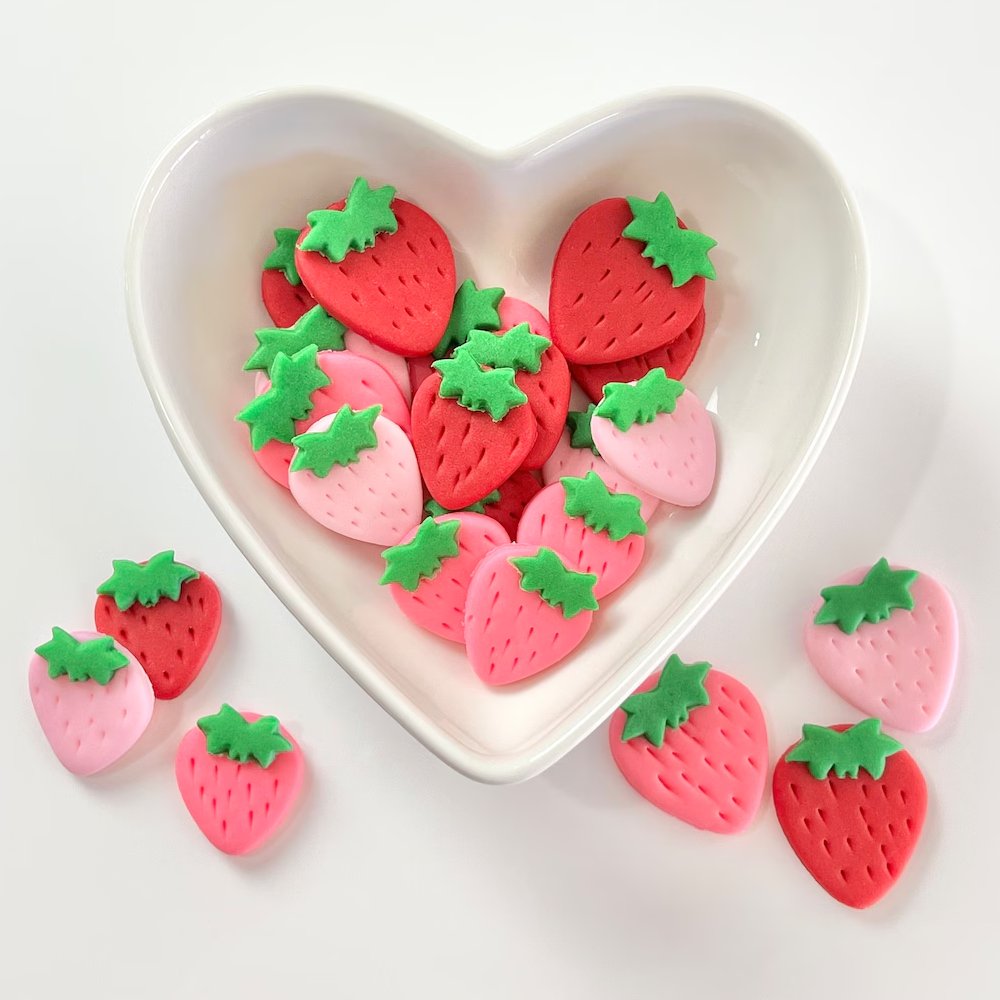 Strawberry Cake Fondant