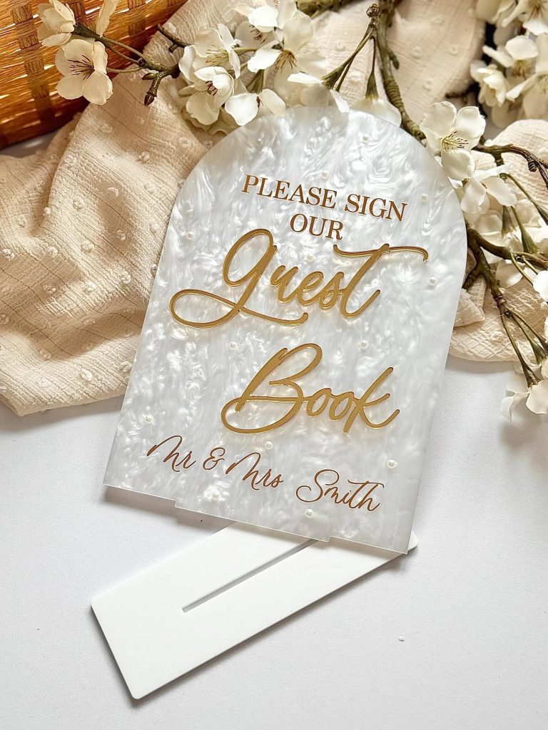 Pearlcore wedding decor trends: Guest Book Sign